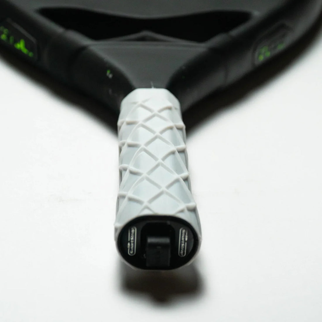 Undergrip de pádel: qué es, para qué sirve y por qué tu codo lo nota